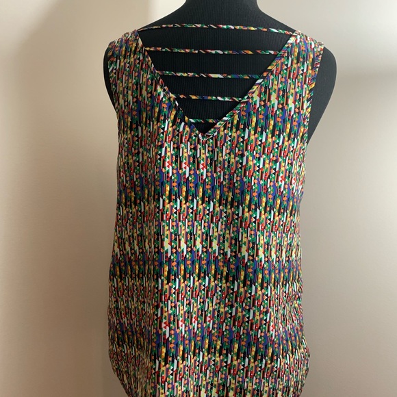 Multicolor Patterned Silky Tank - Picture 3 of 5